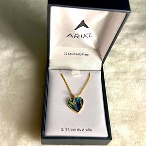 Rainbow abalone shell necklace